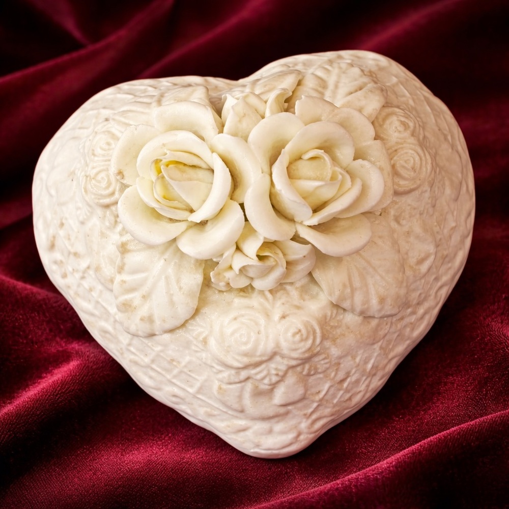 Albert Price Bisque Porcelain Heart Trinket Box • Sculpted Rose Jewelry Holder